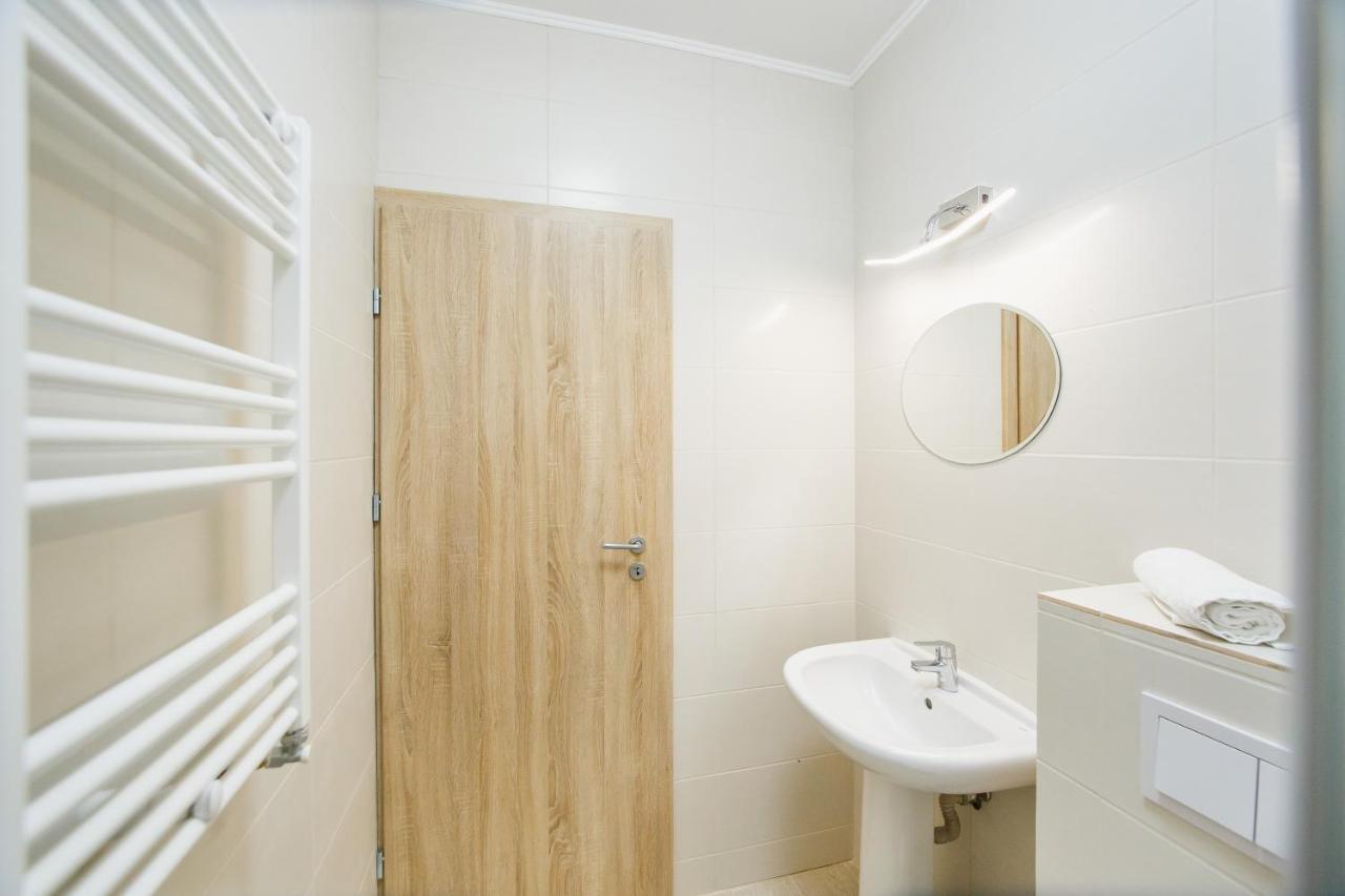 Elegant & Spacious - Central Apartment Oradea Dış mekan fotoğraf
