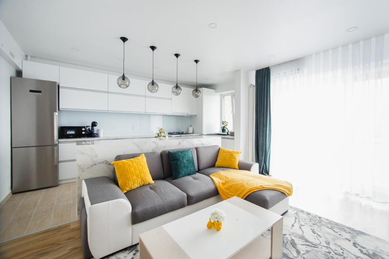 Elegant & Spacious - Central Apartment Oradea Dış mekan fotoğraf