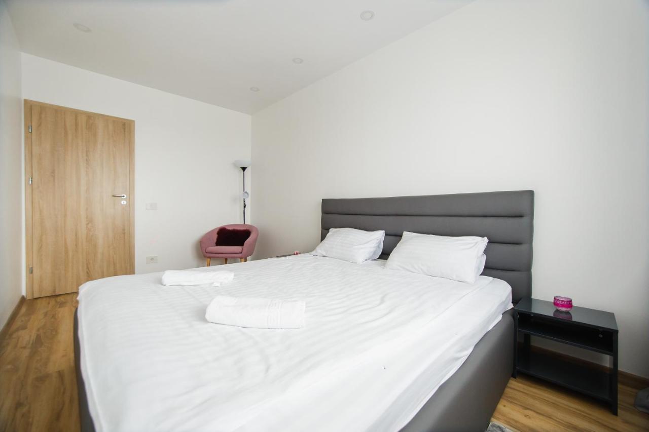 Elegant & Spacious - Central Apartment Oradea Dış mekan fotoğraf